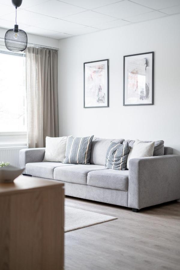 Modern 2Br Apartment With Balcony & Central Location - Hosted By 2Ndhomes 탐페레 외부 사진