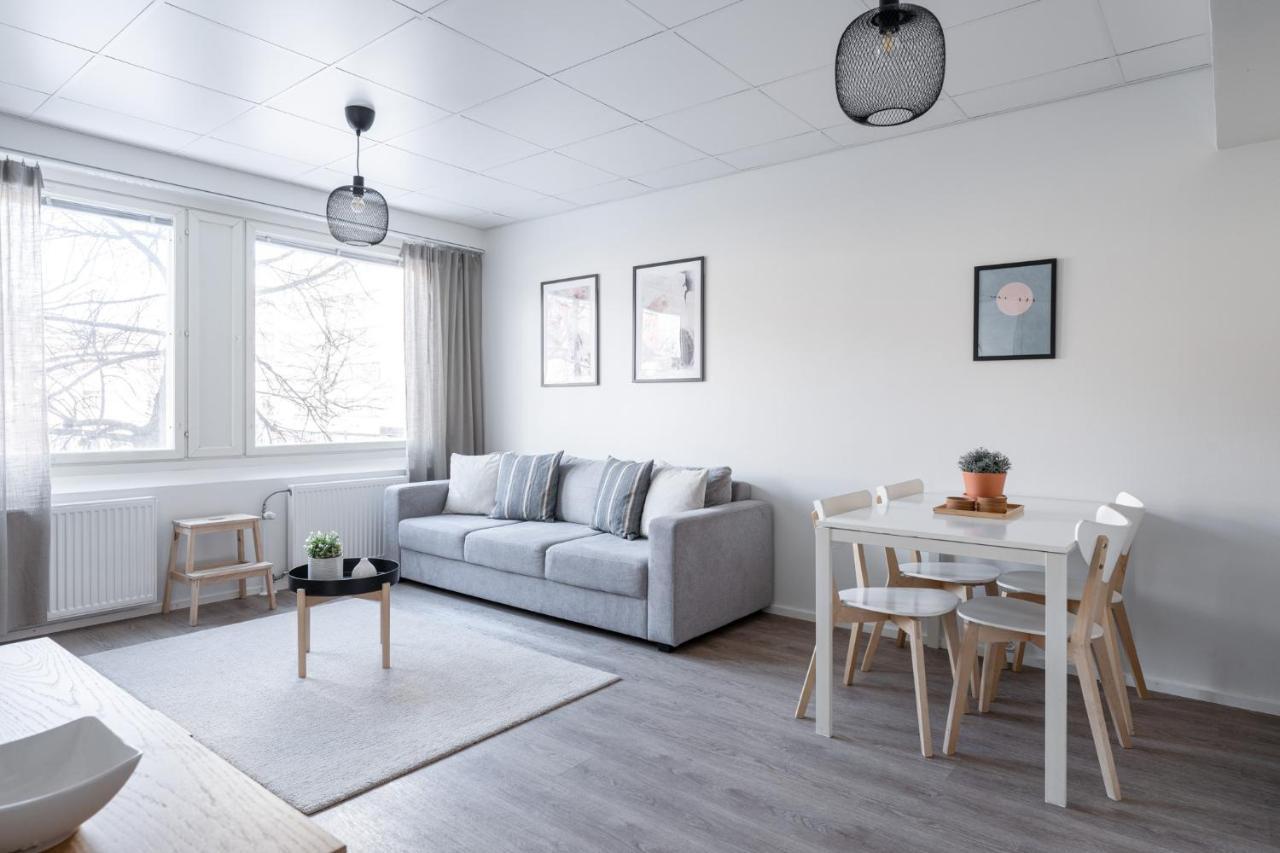 Modern 2Br Apartment With Balcony & Central Location - Hosted By 2Ndhomes 탐페레 외부 사진